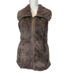 Marc New York Andrew Marc Faux Fur Vest Brown with Gold Hardware Size Small